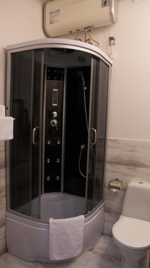Mini Elegant Hotel Киев Екстериор снимка