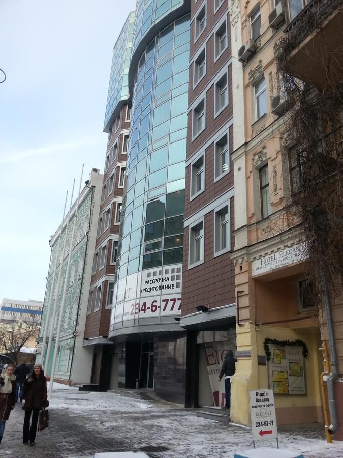 Mini Elegant Hotel Киев Екстериор снимка